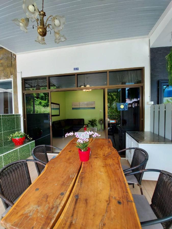 Baan Aomsub Hotel Koh Samet Exterior photo