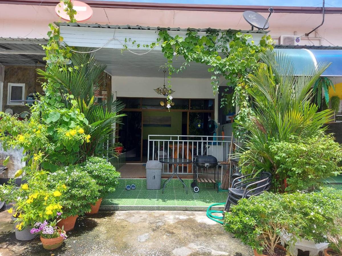 Baan Aomsub Hotel Koh Samet Exterior photo