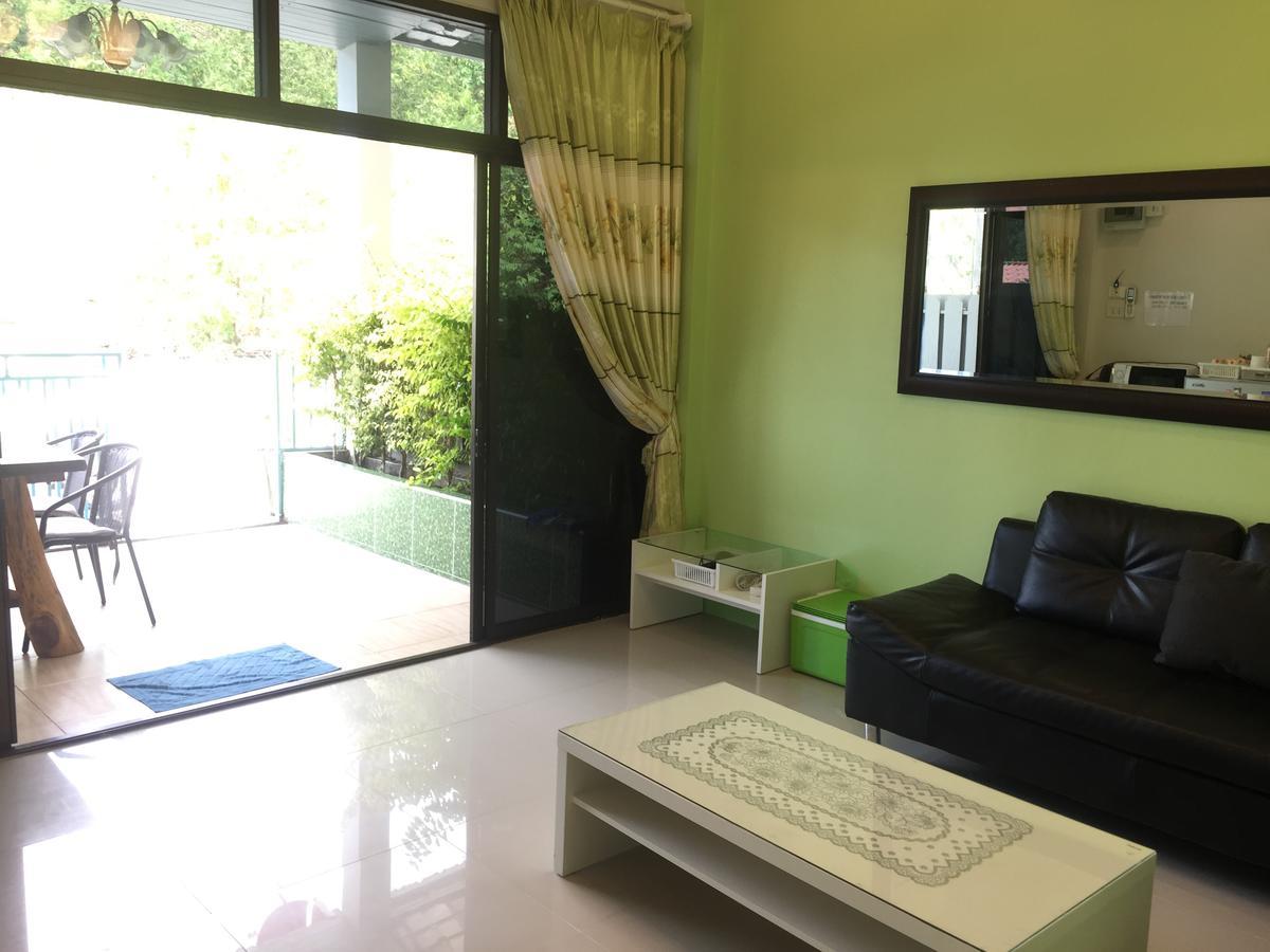 Baan Aomsub Hotel Koh Samet Exterior photo